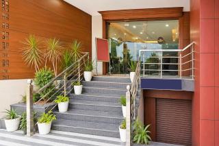 Super Townhouse by OYO Patiala-Zirakpur Crossway Formerly Hotel Dream - 2
