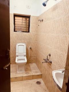 Comfortable 3BHK apartment near Vandalur zoo - 2