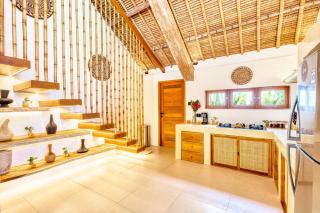 Villa Indigo - 5-BDR with huge pool and garden - 5