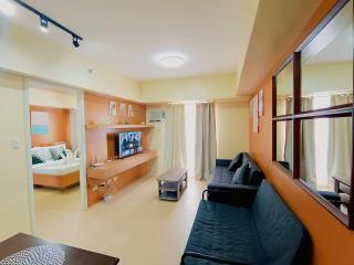 1204T3 Avida Riala IT Park 1 BR Unit 450 Mbps Internet - 0