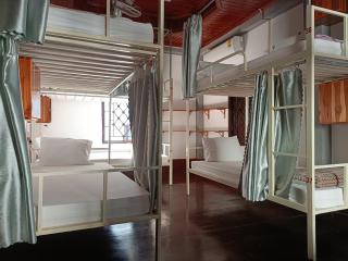 City Backpackers Hostel - 6