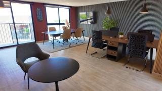 Modern Apartment with Pool Pet Friendly - 3