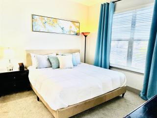 Buckhead Quarters - Spacious with Private Balcony - 1