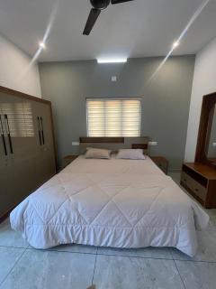 Vijaya Home Stay - 9