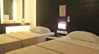 Vista Hotel Cubao - 8