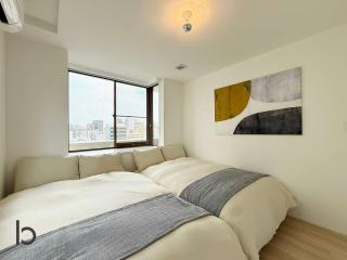 b hotel Lafort honkawa - Spacious 3BR Apt with Bunk Bed 5 min Walk to Peace Park - 4