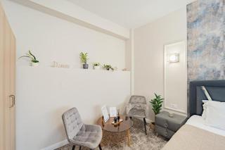 COZY Boutique ApartHotel - Private Suites and Studios - 8