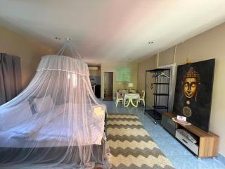 Rustic apartment at YaNui beach - 9