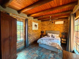 Indlovu Inn - 1