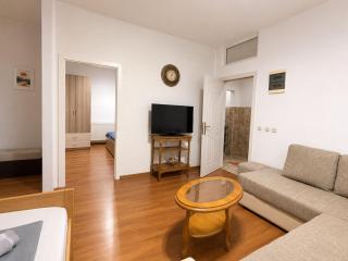 Struga Rooms-Dhoma-Sobi - 6