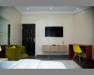 Lovely Mini One Bedroom Apartment - 3