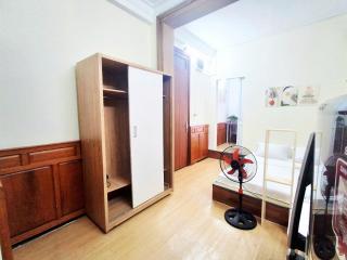 Nice 1BR Plus Apart Private Kitchen At 2nd Floor Near Canal - 2