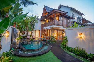 Buddha Barn 8 mins walk to Ubud - 9
