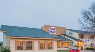 Knights Inn Litchfield MN - 2