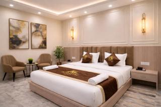 Hotel Atlantiis Suites By Signature StayZ Rathyatra Near Vishwanath Temple - 4