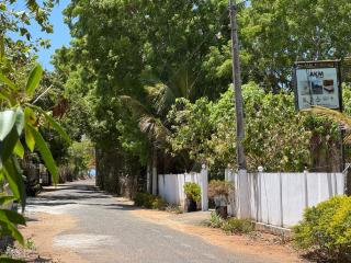 AKM Surf Resort - 9