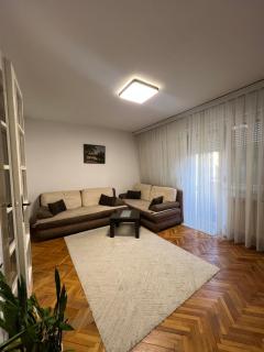Central Charm - 4