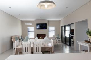 West Coast Holiday Rentals 146 - 8
