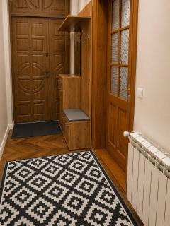 В самому центрі міста здається в подобову оренду апартаменти Comfort Zone Center Two-Bedroom Apartments - 4