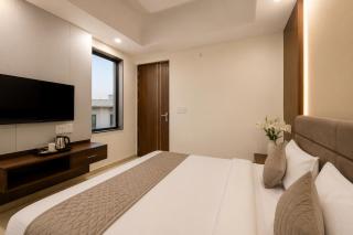 Hotel The Urban Villa Sec-49 Noida - 8