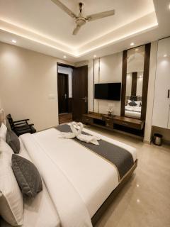 Hotel The Urban Villa Sec-49 Noida - 9
