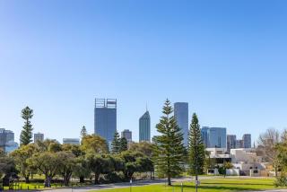 Relaxing South Perth Stay Near the City - 7