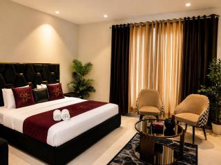 Luxury Apartments by Alvis Suite - PentaSquare DHA Phase 5 - 9