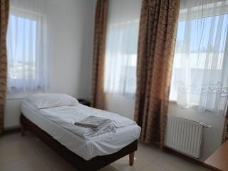 Hostel Wólka Kosowska z prywatnymi łazienkami - 8