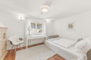 Scharnhäusle 2 - Großzügige Wohlfühl-Wohnung mit Badewanne& Balkon - 6