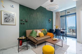 Lake View 1BR with Balcony - Maryah Vista Escape - 9