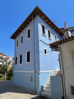 Old town studio with balcony - 2