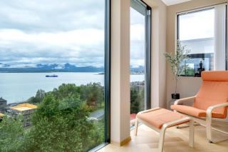 Villa Fløylia - Luxurious with Sauna & Sea View - 2