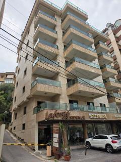 Heart of Jounieh Everything on Foot - 5