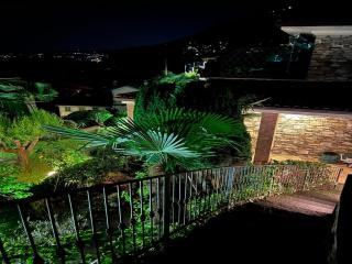 Stay near Lake with Panoramic Views - 3