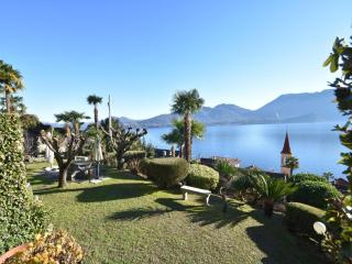 Stay near Lake with Panoramic Views - 1