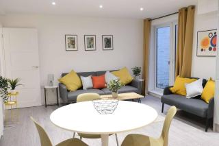 Apartment on Prince Street - 2
