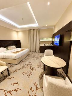 Ayan Hotel - 1