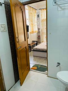 Cozy 2BHK 1st Floor Fully Furnished - 8
