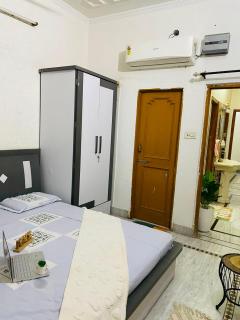 Cozy 2BHK 1st Floor Fully Furnished - 2