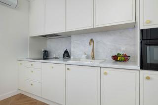 Klimatyzowany Apartament z Ogródkiem 2 Sypialniami i Miejscem do Pracy by Renters Prestige - 5