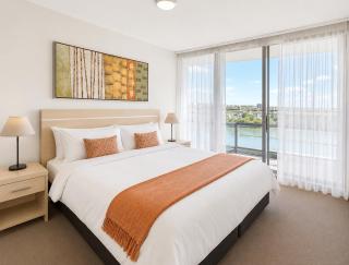 Brisbane Cityscape at Aurora Tower - 9