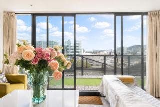 3 BRs topfloor view@Heart of Canberra free parking - 2