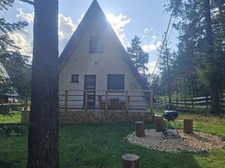 Pine Forest Chalet - 5