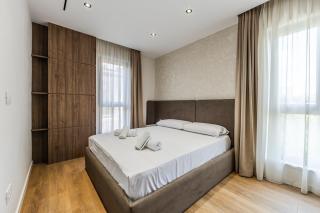 Metropolitan Living 1BR City Apartment by PikHost - 2