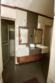 Family Comfort Suite 2 Queen Beds and Sofa - 5