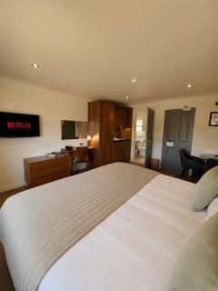 Bagshaw Lodge - 6
