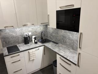 Cozy Bašty Apartment near City Center - 3
