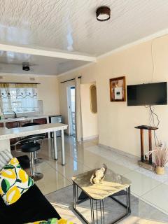 Mvula Zehlobo Apartments - 9