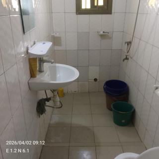 Spacious One-Bedroom Apartment - 5