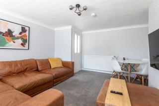 Broughty Ferry Cottage - 2 bedrooms - By the River - 2